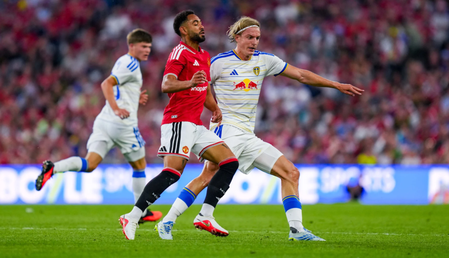 Manchester United vs Leeds United (01:30 – 13/08)