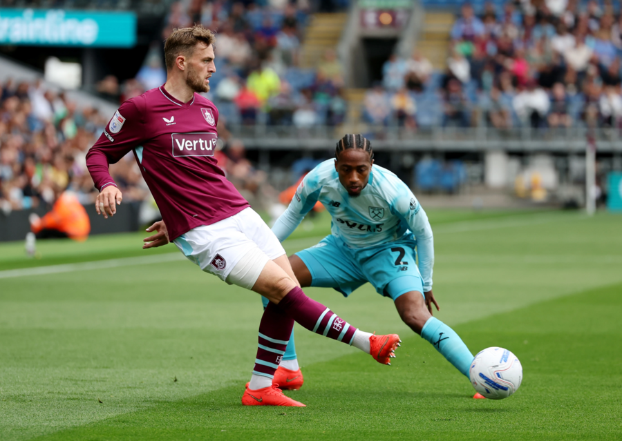 Burnley vs West Ham (22:00 – 16/08)
